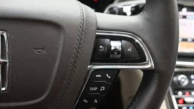 2019 Lincoln Continental Select