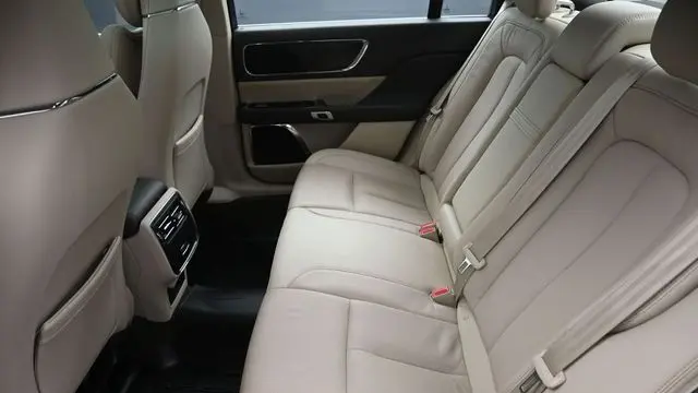 2019 Lincoln Continental Select
