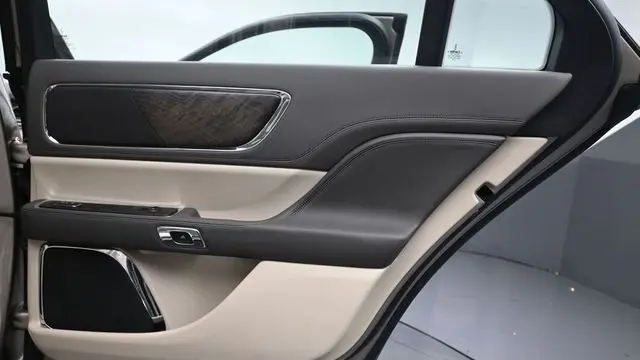 2019 Lincoln Continental Select