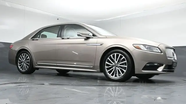 2019 Lincoln Continental Select