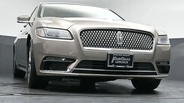 2019 Lincoln Continental Select