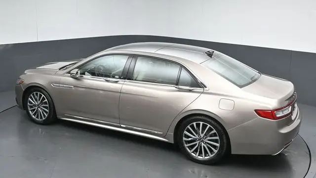 2019 Lincoln Continental Select