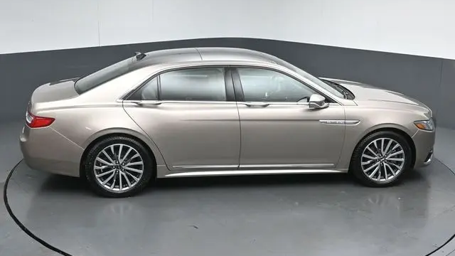 2019 Lincoln Continental Select