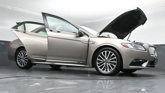 2019 Lincoln Continental Select