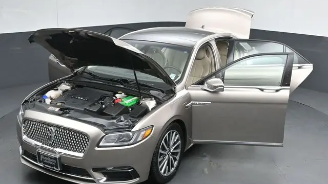 2019 Lincoln Continental Select
