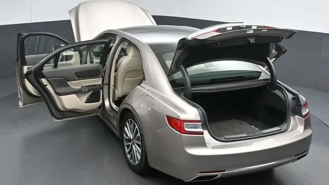 2019 Lincoln Continental Select