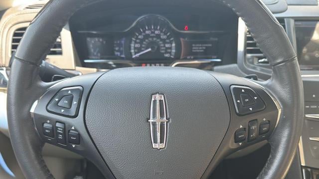 2015 Lincoln MKS Base
