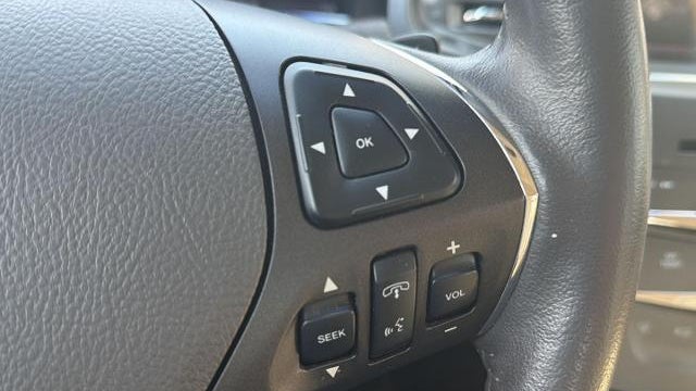 2015 Lincoln MKS Base