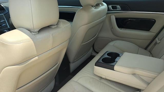 2015 Lincoln MKS Base