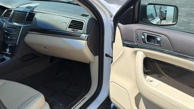 2015 Lincoln MKS Base