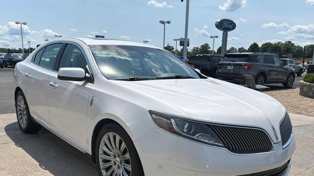 2015 Lincoln MKS Base