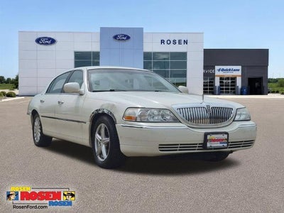 Photo of a 2003 Lincoln Town Car Executive 4DR Sedan for sale