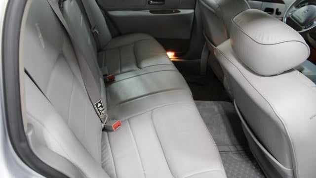 2002 Lincoln Town Car Executive