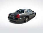 2004 Town Car Thumbnail 5