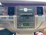 2004 Town Car Thumbnail 12