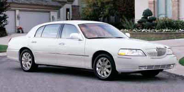 2003 Lincoln Town Car