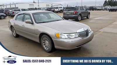 Photo of a 2002 Lincoln Town Car Signature 4DR Sedan for sale