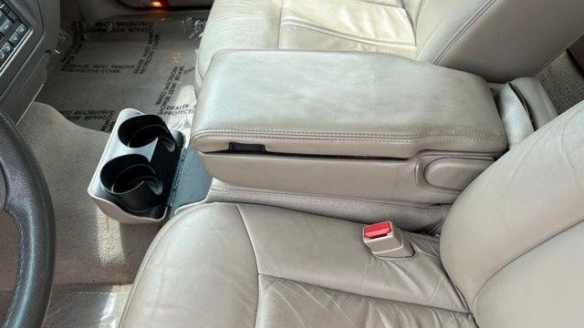 2006 Lincoln Town Car Signature Limited