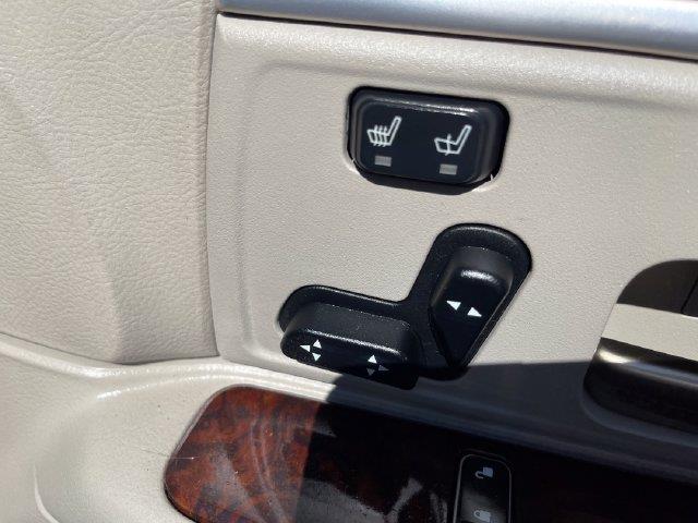 2007 Lincoln Town Car - $6,995