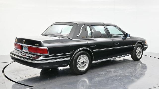 1990 Lincoln Continental Signature