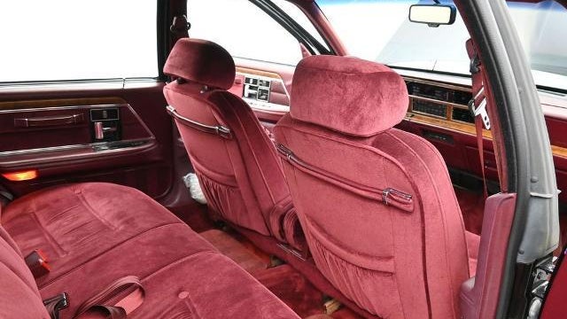 1990 Lincoln Continental Signature