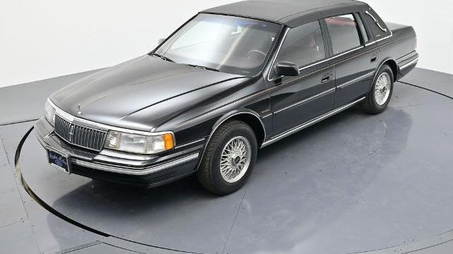 1990 Lincoln Continental Signature