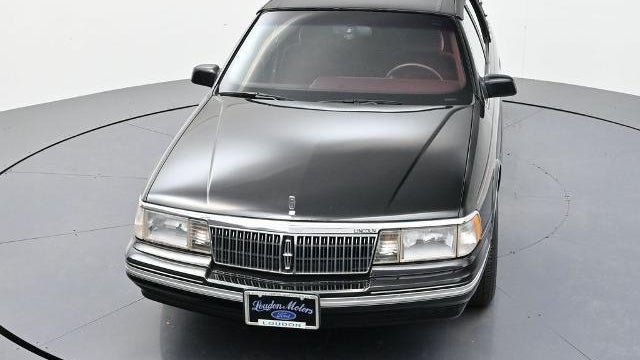 1990 Lincoln Continental Signature