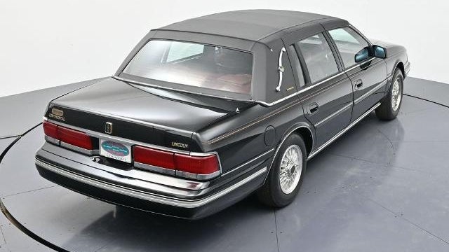 1990 Lincoln Continental Signature