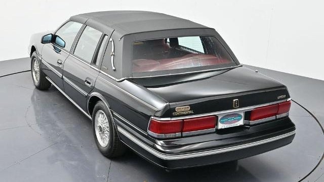 1990 Lincoln Continental Signature