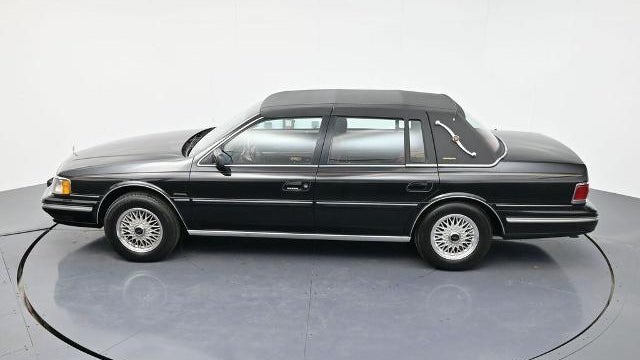 1990 Lincoln Continental Signature