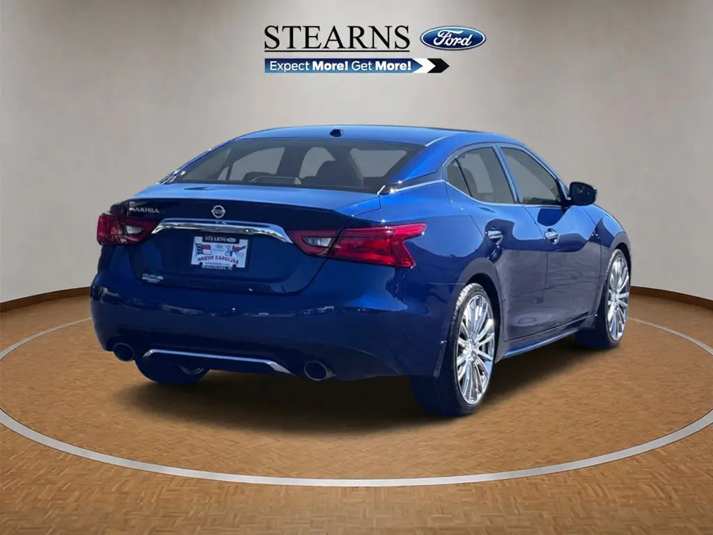 2017 Nissan Maxima - $9,900