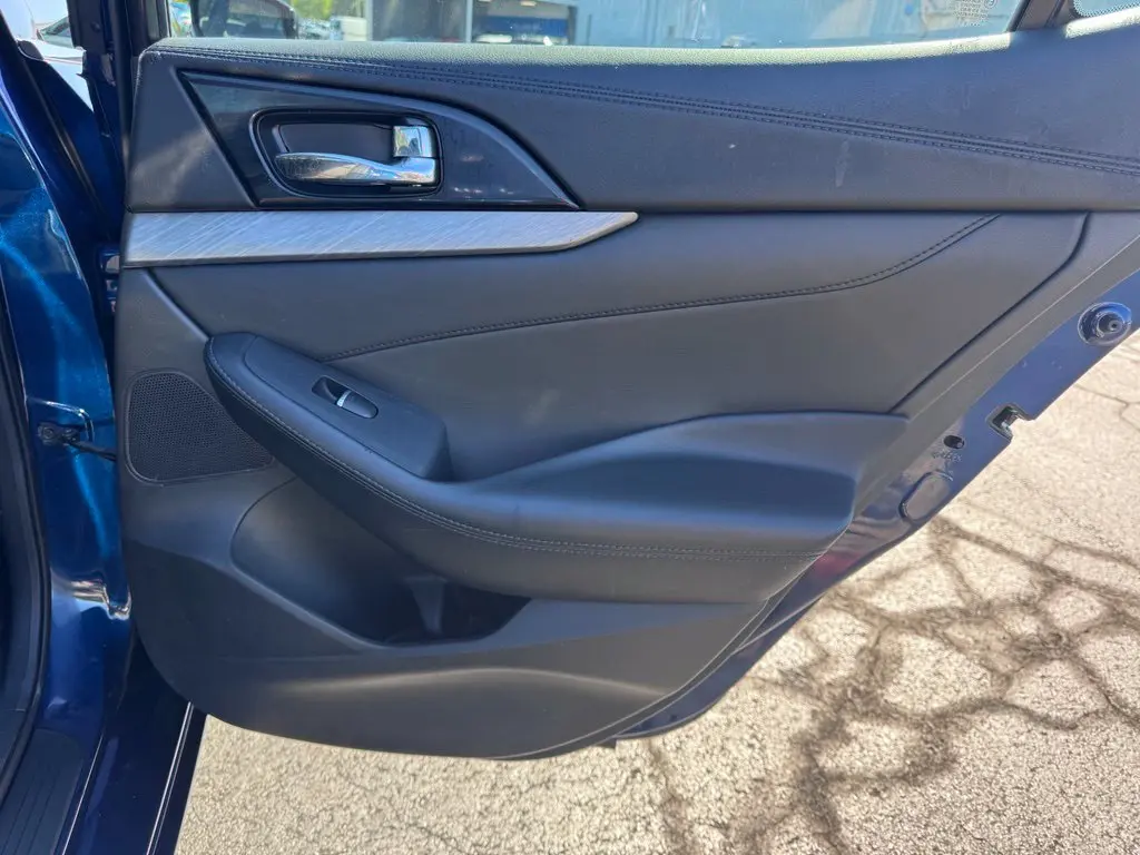2017 Nissan Maxima - $9,900