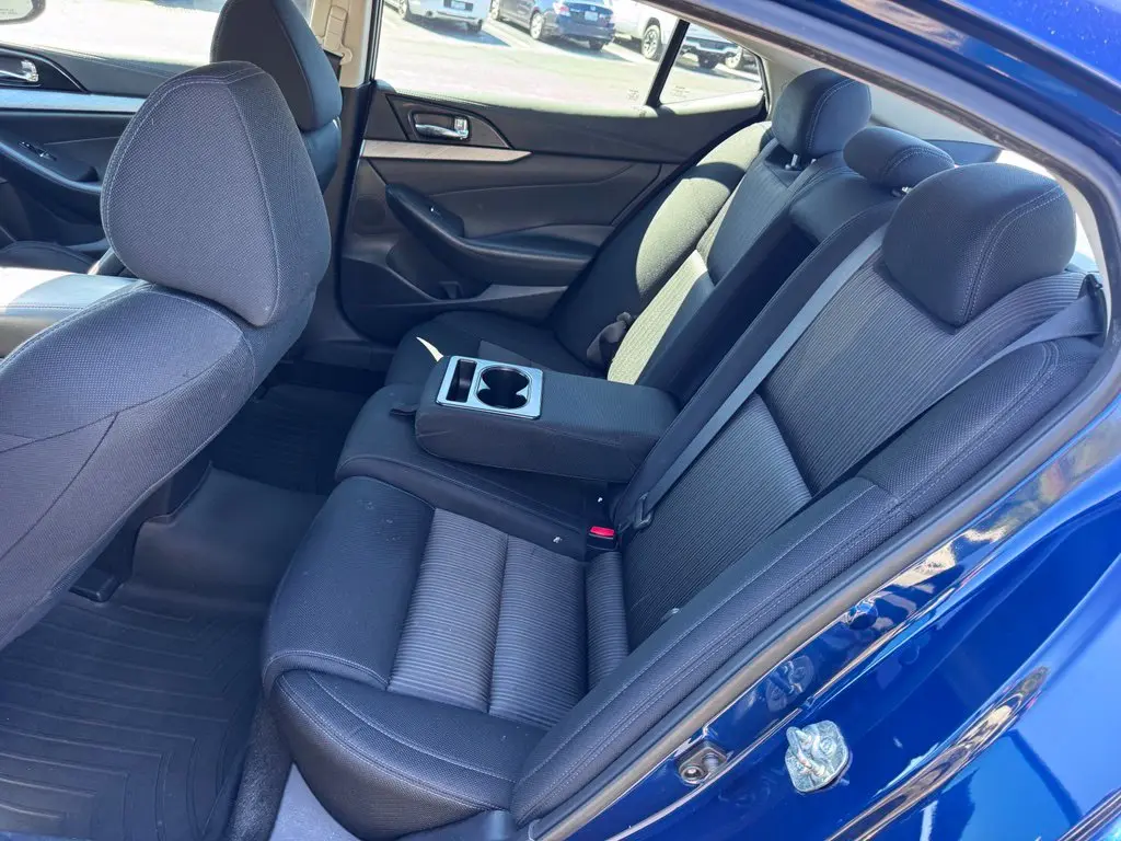 2017 Nissan Maxima - $9,900