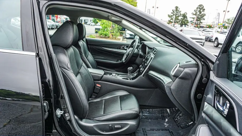 2023 Nissan Maxima 3.5 SV