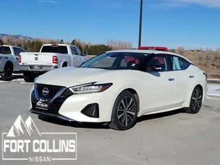 2023 Nissan Maxima with Pearl White Tricoat Exterior