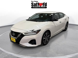 2023 Nissan Maxima with Pearl White Exterior