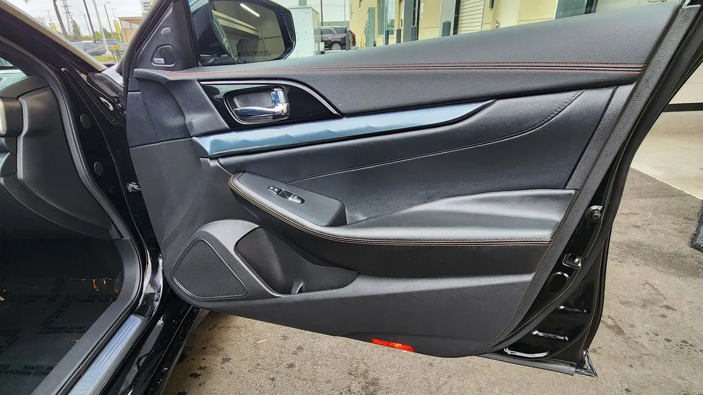 2023 Nissan Maxima 3.5 SR