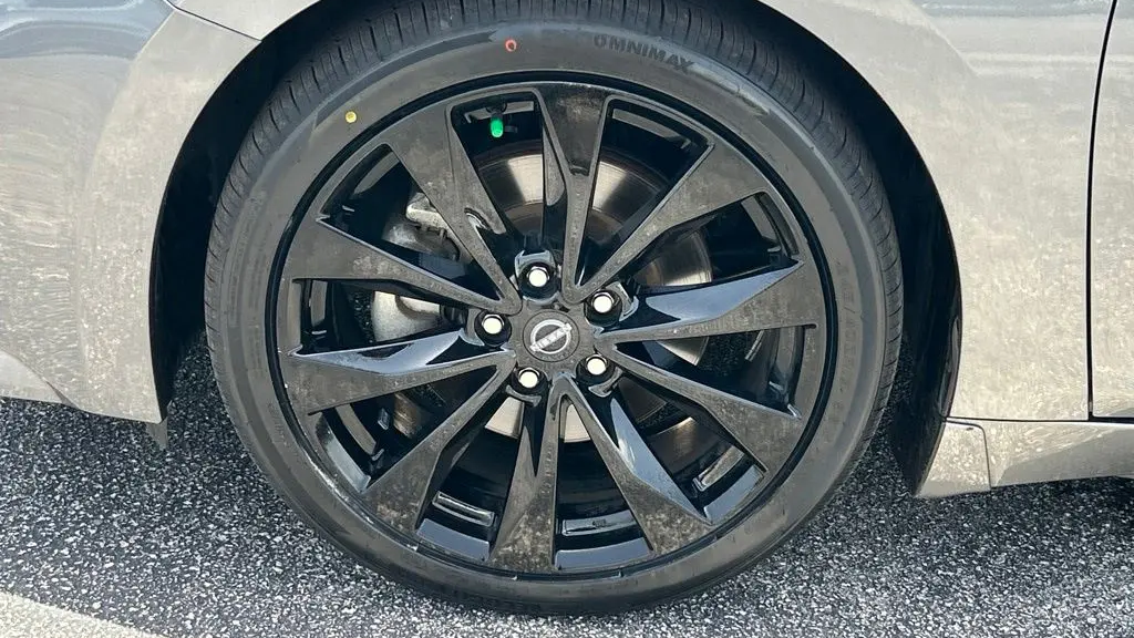 2023 Nissan Maxima 3.5 SR