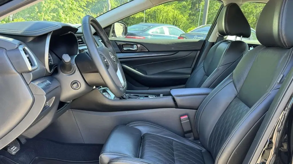 2023 Nissan Maxima 3.5 Platinum