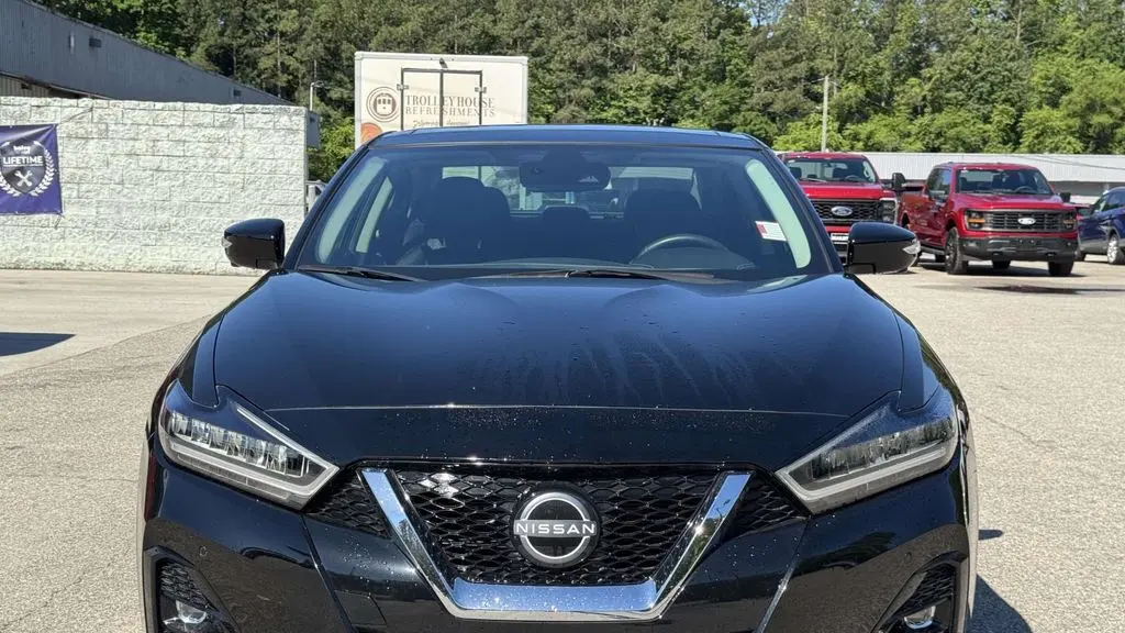 2023 Nissan Maxima 3.5 Platinum