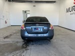 2009 Altima Thumbnail 3