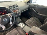 2009 Altima Thumbnail 18