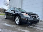2009 Altima Thumbnail 22