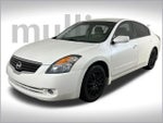 2009 Altima Thumbnail 14