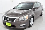 2015 Altima Thumbnail 2