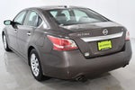 2015 Altima Thumbnail 14