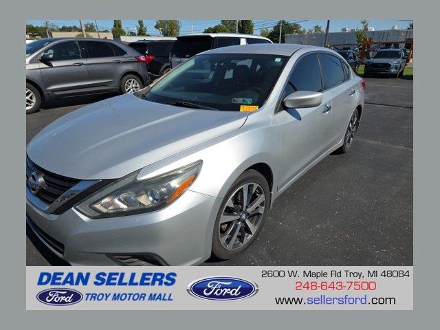 2016 Nissan Altima - $8,999