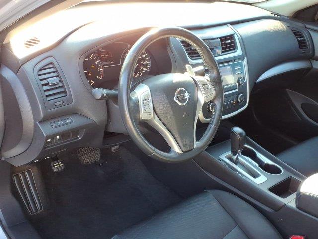 2016 Nissan Altima - $8,999