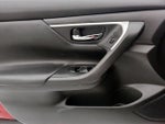 2016 Altima Thumbnail 12