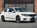 2016 Altima Thumbnail 2